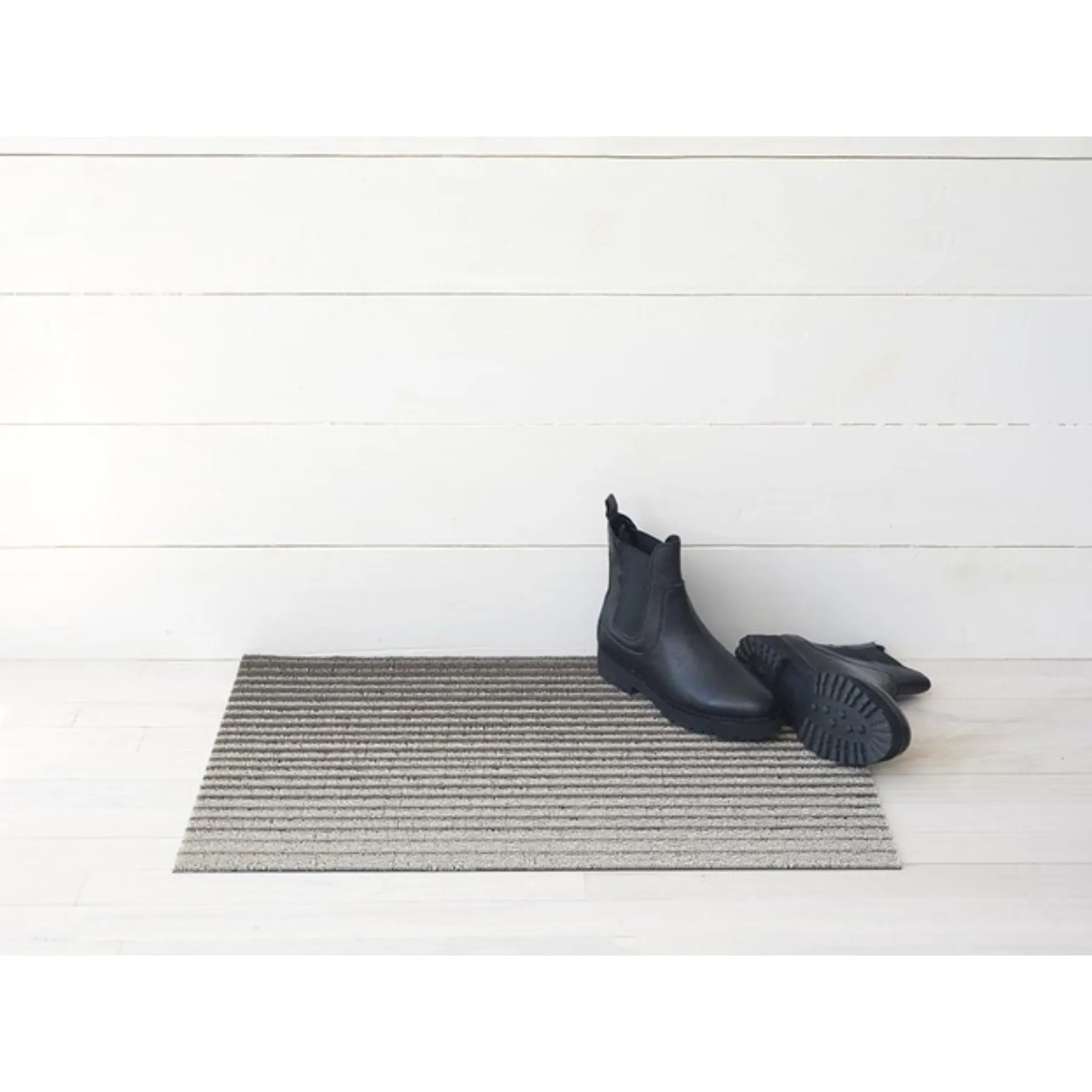 Chilewich Domino Stripe Oak Shag Mat