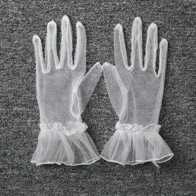 Delicate Charm Gloves