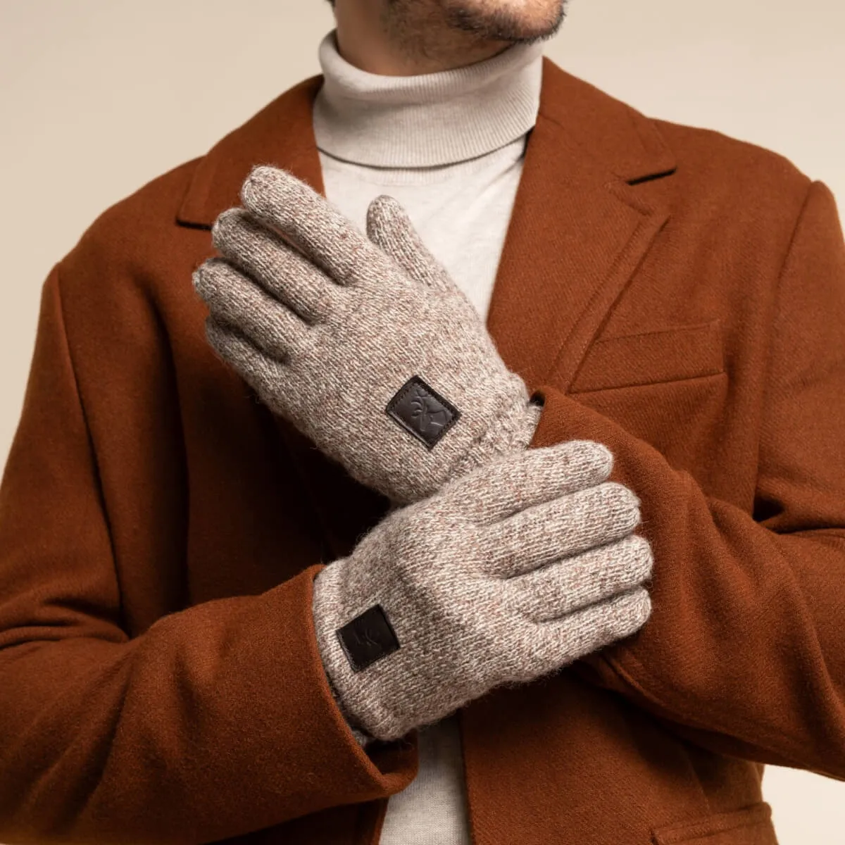 Hudson (light grey) - knitted gloves from Shetland wool with warm fleece lining