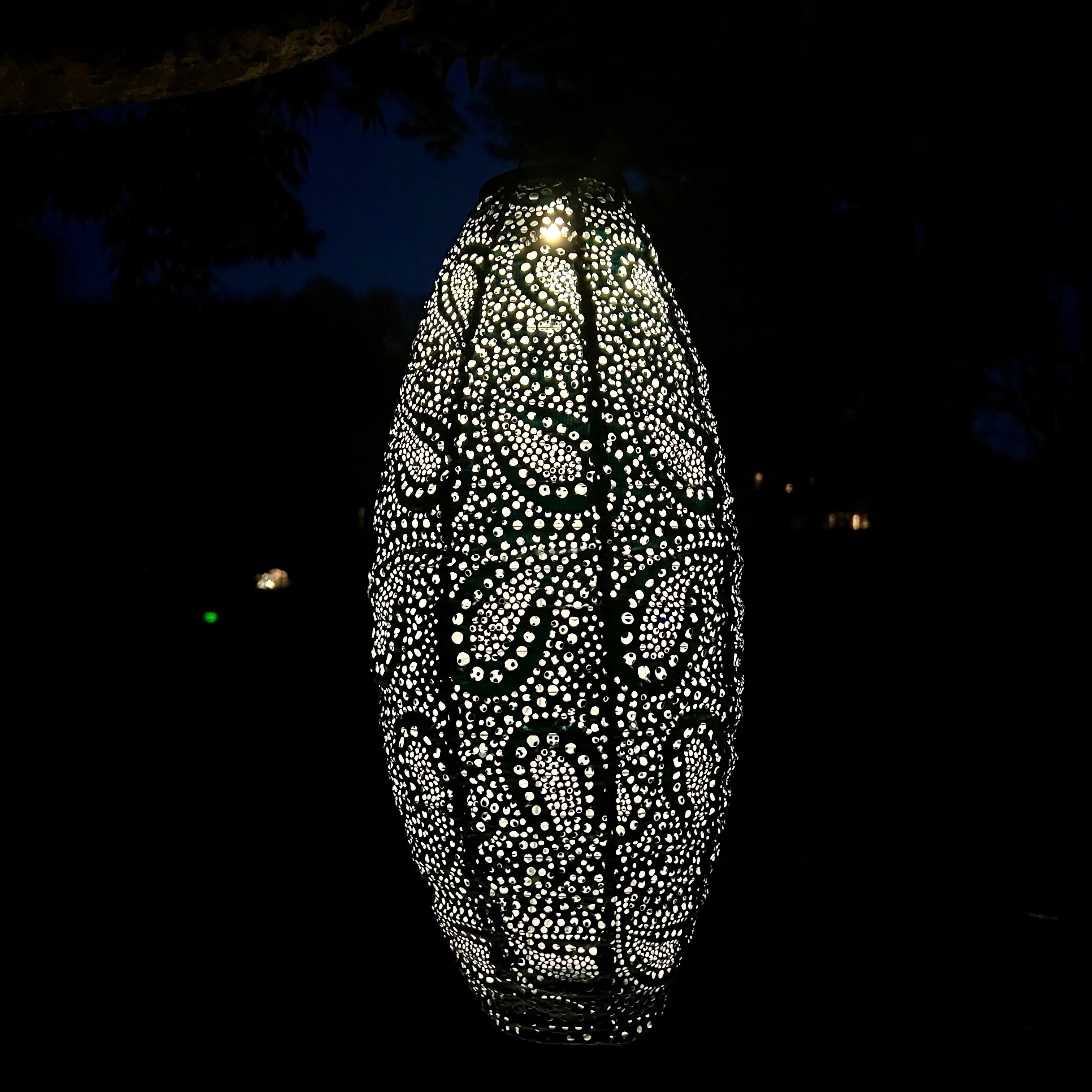 LUMIZ Battery Powered LED Long Oval Lantern