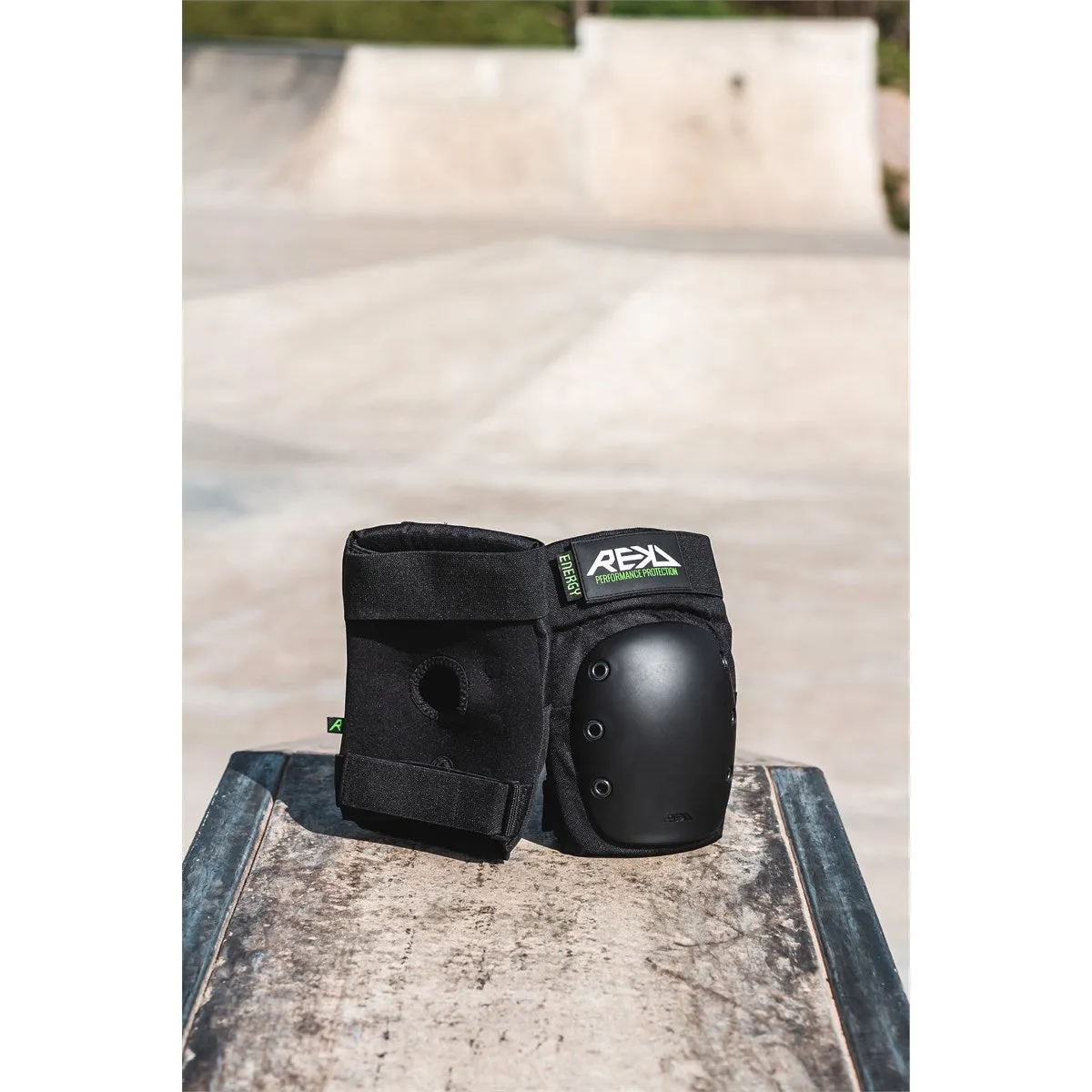 Rekd Energy Ramp Knee Pads