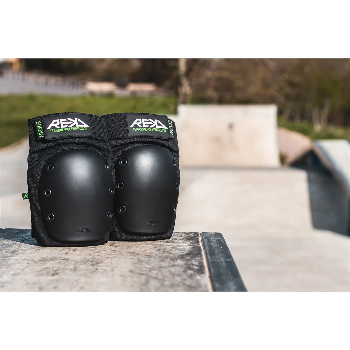 Rekd Energy Ramp Knee Pads