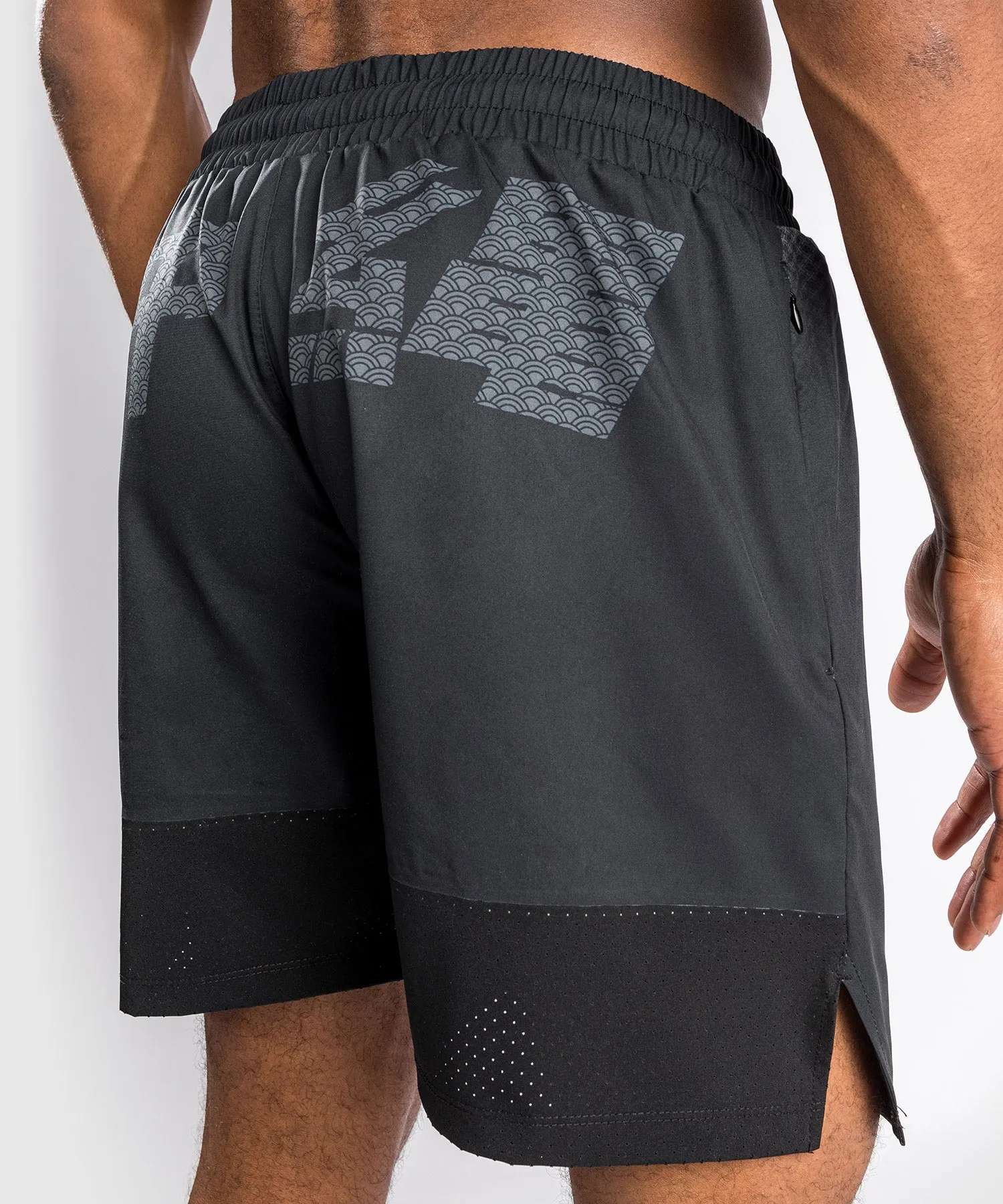 Short deportivo Venum Okinawa 3.0 - Negro/Rojo