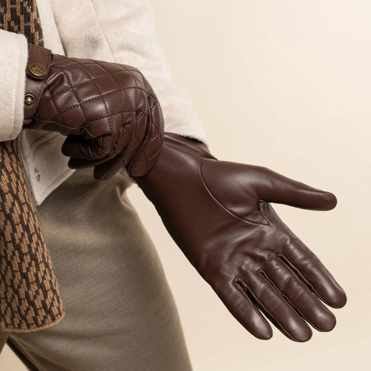 Smith (brown) - sheepskin leather gloves with snap closure & touchscreen feature