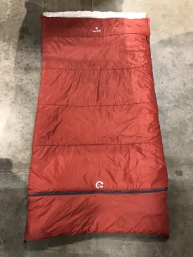 Snow Peak Ofuton Sleeping Bag LX, Red, L 6.8' W 3.5', 37 Degree